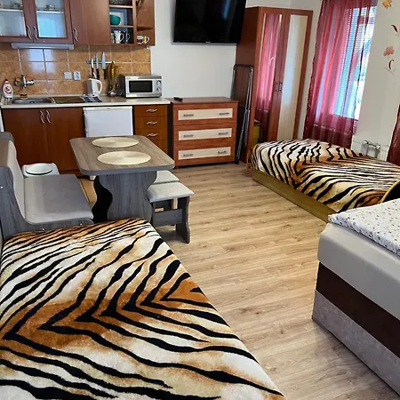 Adria Pensjonat Štúrovo