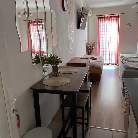 Adria 3* Štúrovo