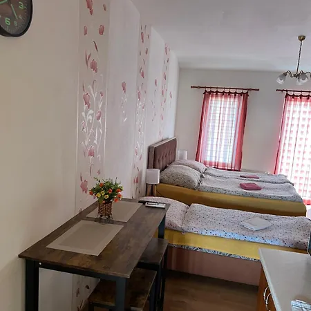 Adria 3* Štúrovo