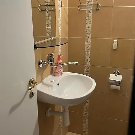 Adria Pensión 3*