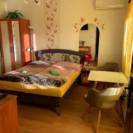 Adria Penzion Štúrovo